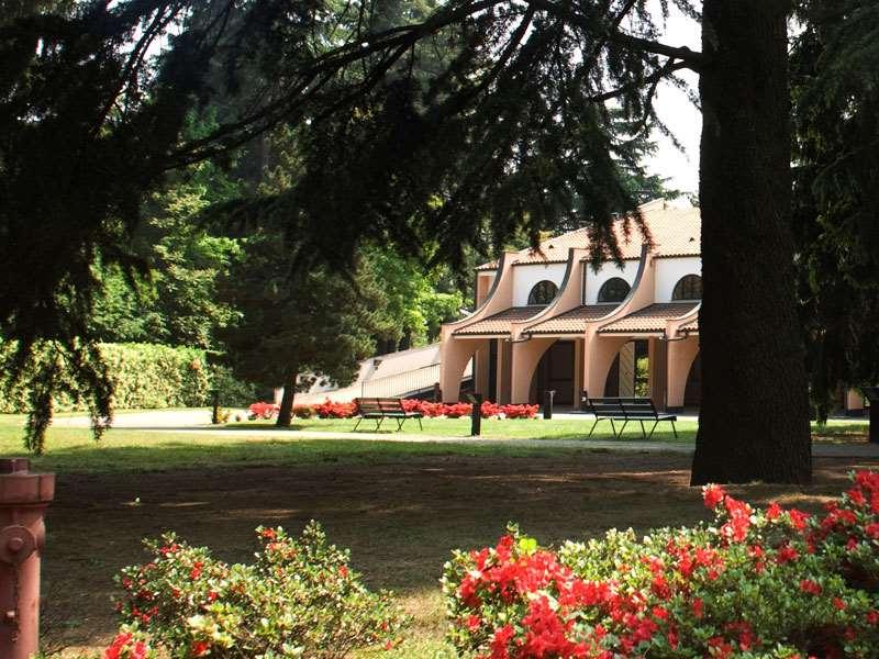 Hotel Pineta Busto Arsizio Exterior photo